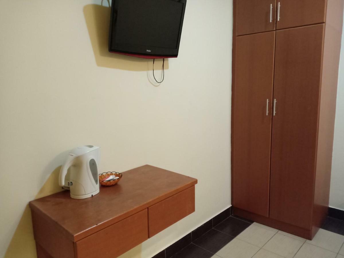 Tc Inn Business Hotel @ Seri Kembangan Exterior foto