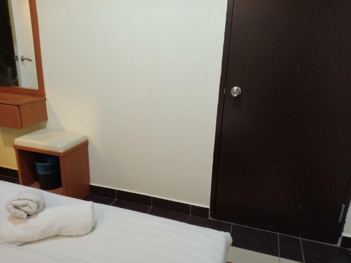 Tc Inn Business Hotel @ Seri Kembangan Exterior foto
