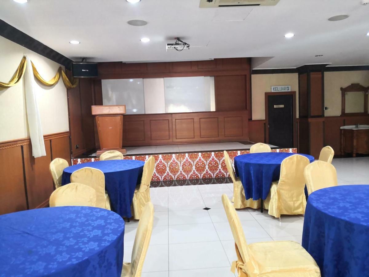 Tc Inn Business Hotel @ Seri Kembangan Exterior foto